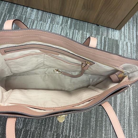 Michael Kors Rivington - Picture 2 of 3